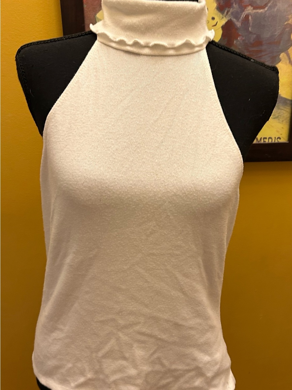 Forever 21 White Sleeveless Ruffle Turtleneck Sleeveless Top Size L